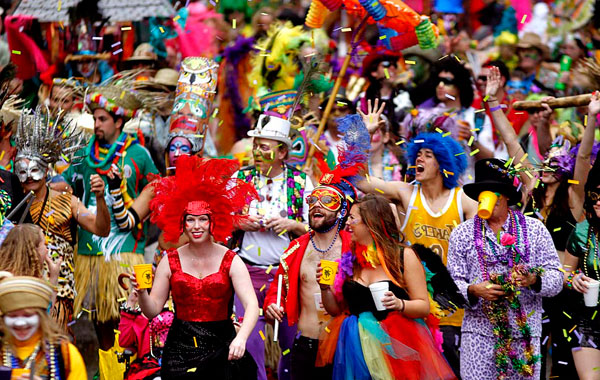 DE LUNARES Y NARANJAS: Cómo vestir en el Carnaval de Cádiz